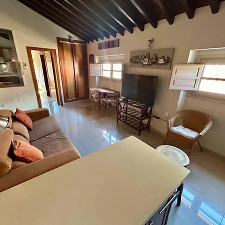 Marques Del Vadocasco Historico Apartment